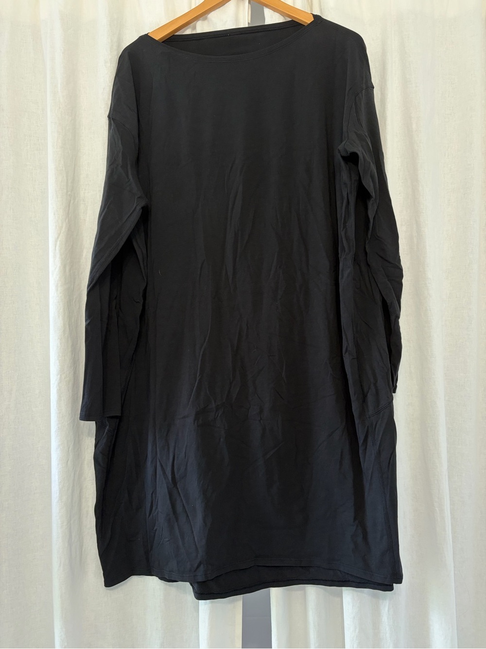 lululemon athletica Black Long-Sleeve Women's Dress
